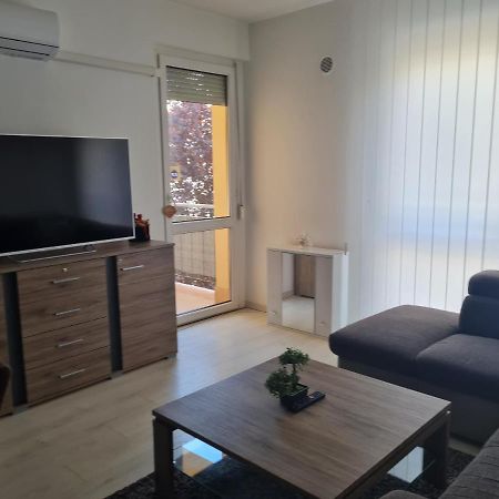 Urban Apartman Apartment Miskolc Ngoại thất bức ảnh