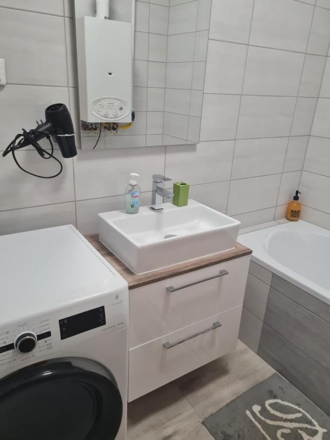 Urban Apartman Apartment Miskolc Ngoại thất bức ảnh