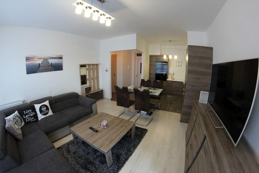 Urban Apartman Apartment Miskolc Ngoại thất bức ảnh